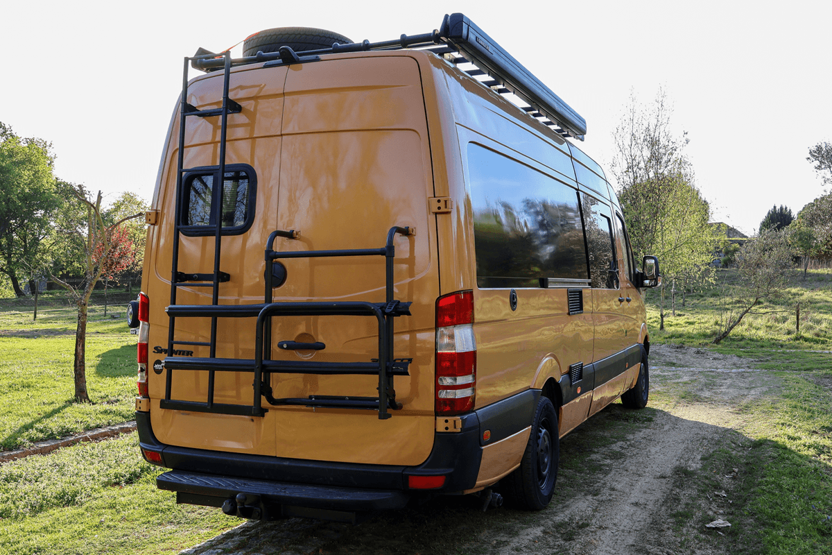 campervan-furgão_0000s_0000_Camada-16