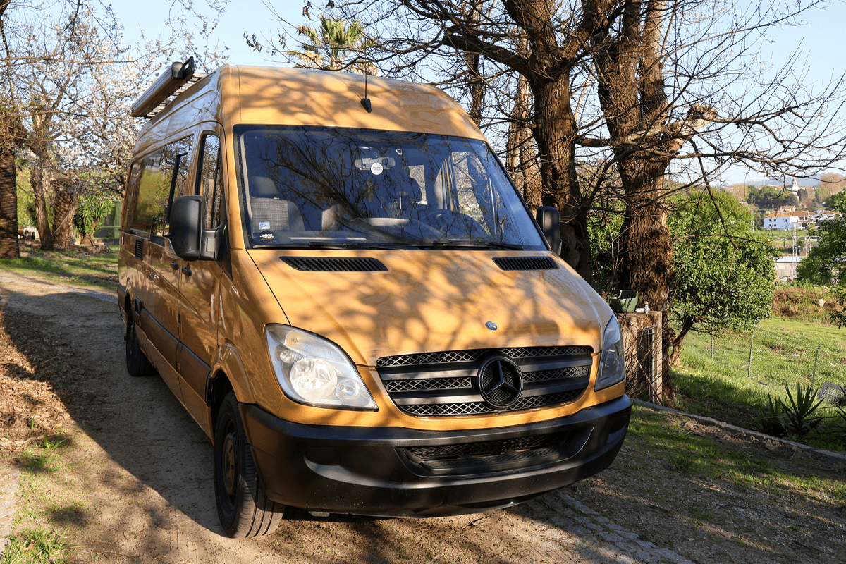 campervan-furgão_0000s_0001_Camada-15