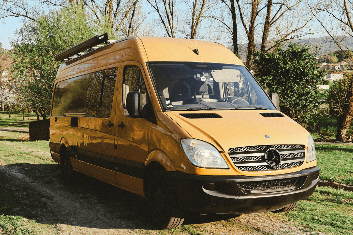 campervan-furgão_0000s_0002_Camada-14