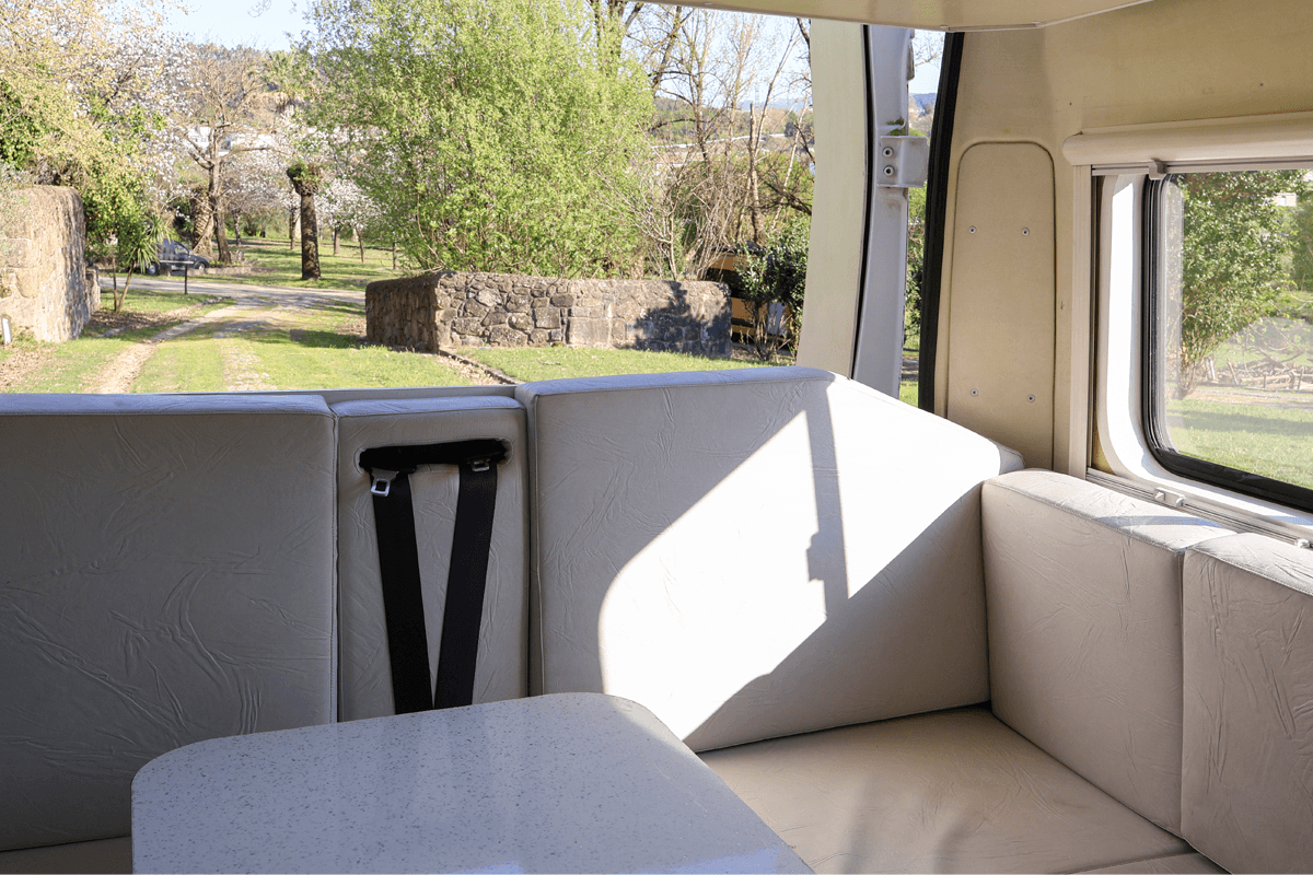 campervan_0000s_0006_Camada-9