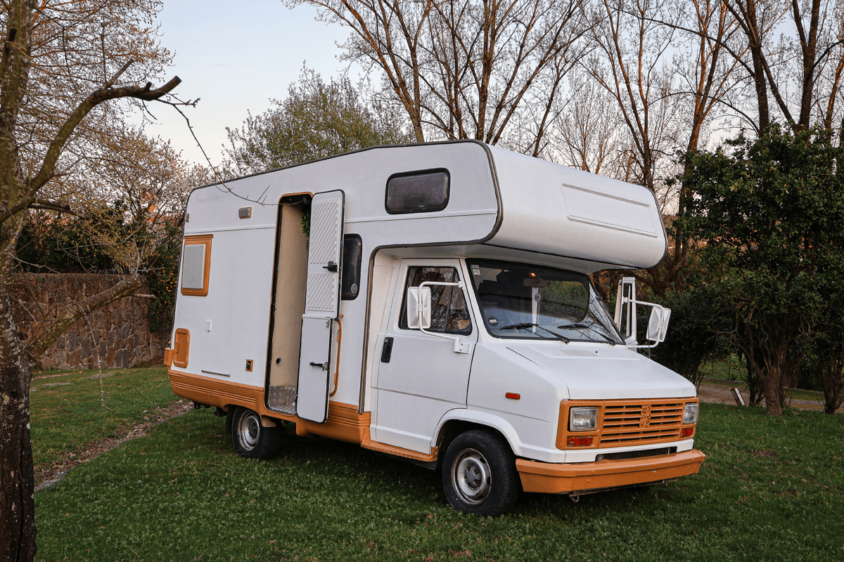 capucino-campervan_0000s_0004_Camada-7