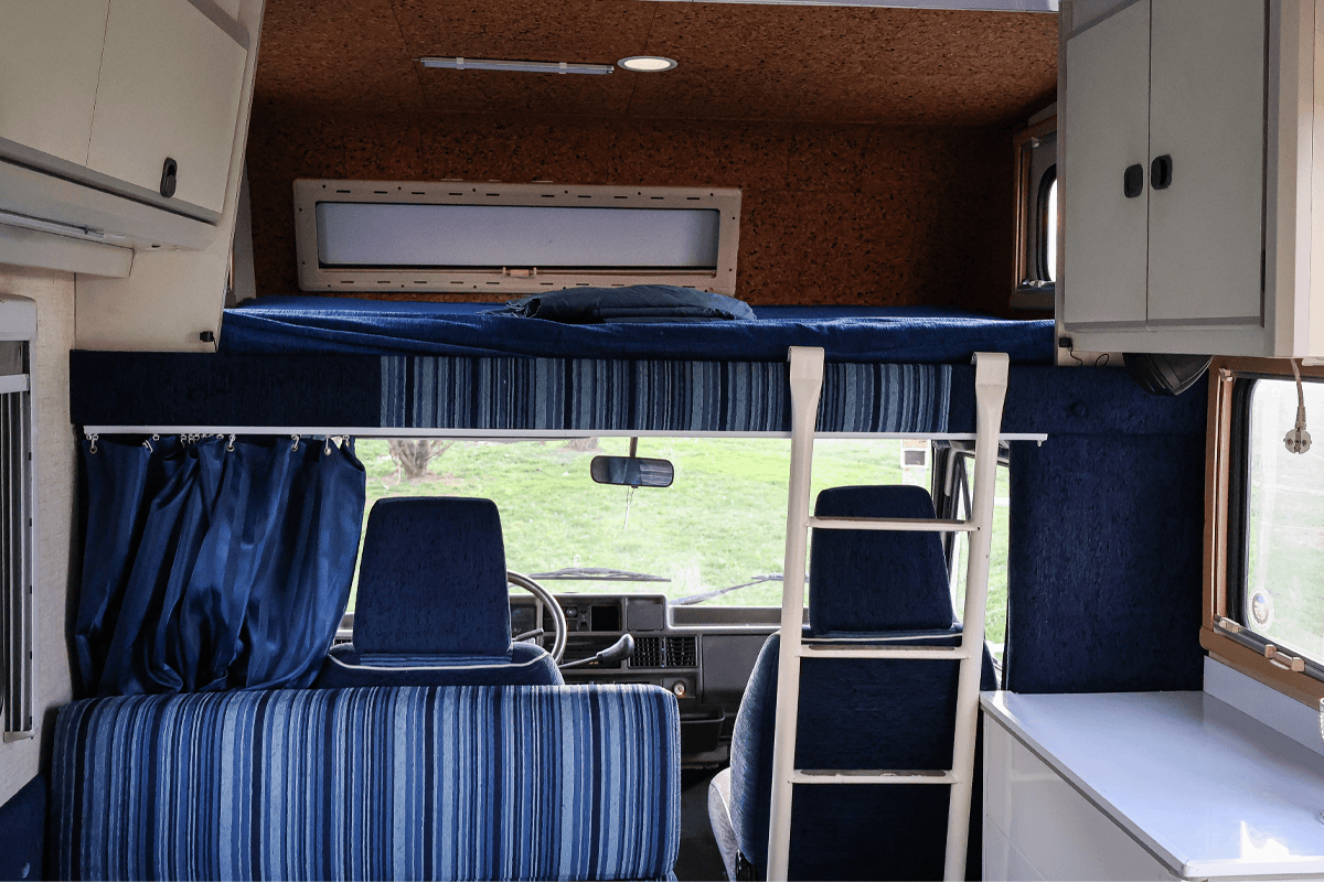 capucino-campervan_0000s_0006_Camada-5